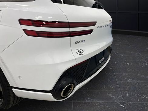 Used 2024 Genesis GV70 2.5T Sport Prestige w/ Sport Prestige Package image 36