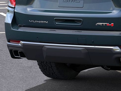 New 2026 GMC Yukon XL AT4 w/ AT4 Premium Plus Package AWD/4WD image 14