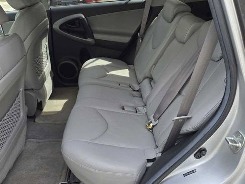 Used 2009 Toyota RAV4 Limited image 31