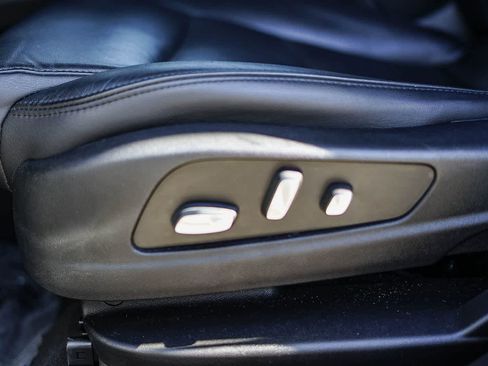 Used 2019 Cadillac XT5 Premium Luxury image 22