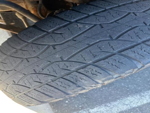 Used 2020 Chevrolet Silverado 2500 LT w/ Z71 Off-Road Package image 4