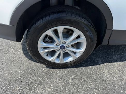 Used 2018 Ford Escape SE FWD image 43