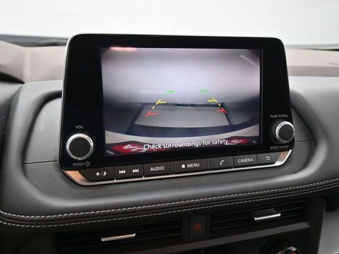 Used 2023 Nissan Rogue SV image 23