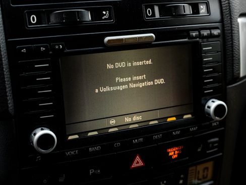 Used 2006 Volkswagen Touareg V10 TDI AWD/4WD image 31