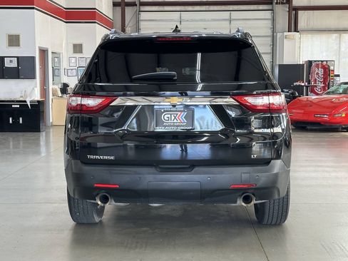 Used 2019 Chevrolet Traverse LT w/ LPO, Floor Liner Package FWD image 3