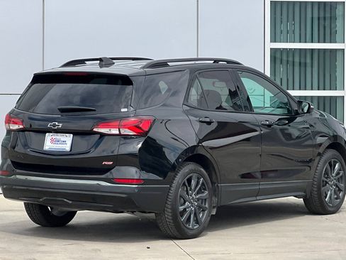 Used 2022 Chevrolet Equinox RS w/ RS Leather Package FWD image 4