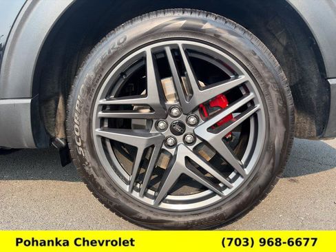 Used 2025 Ford Explorer ST AWD/4WD image 31