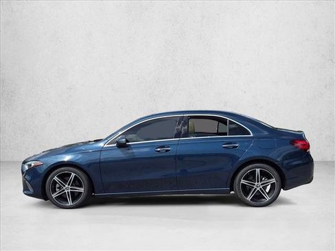 Used 2021 Mercedes-Benz A 220 image 8