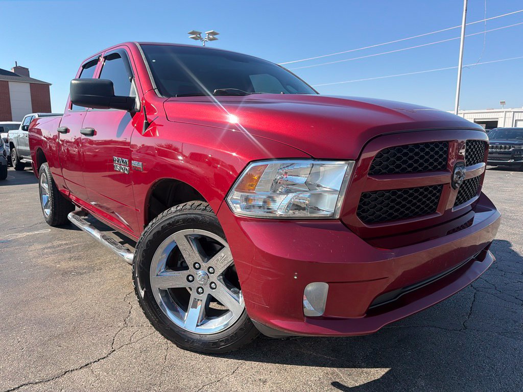 Used 2015 RAM 1500 Express RWD image 2