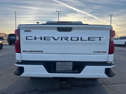 Used 2024 Chevrolet Silverado 1500 Custom w/ Turbomax Blackout Package image 5