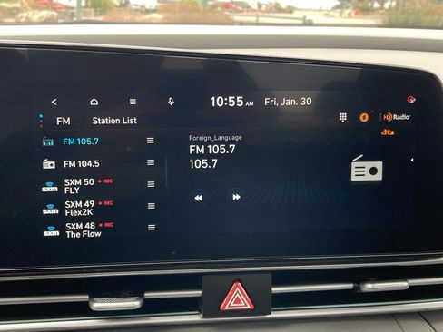 Used 2025 Hyundai Elantra SEL image 22