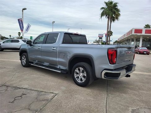 Used 2025 GMC Sierra 1500 SLT w/ SLT Convenience Package image 3