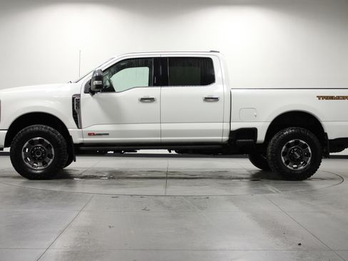 Used 2023 Ford F350 Platinum w/ Tremor Off-Road Package image 7