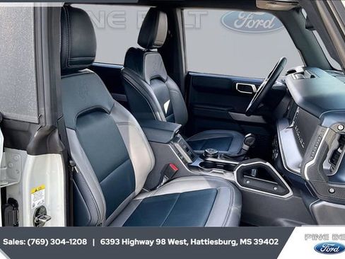 Certified 2023 Ford Bronco Outer Banks w/ Sasquatch Package image 6