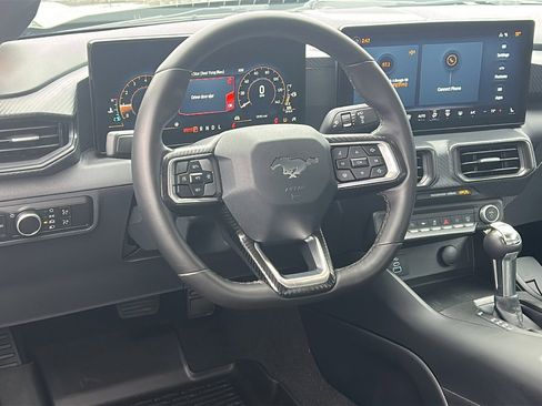 Certified 2024 Ford Mustang Coupe image 11