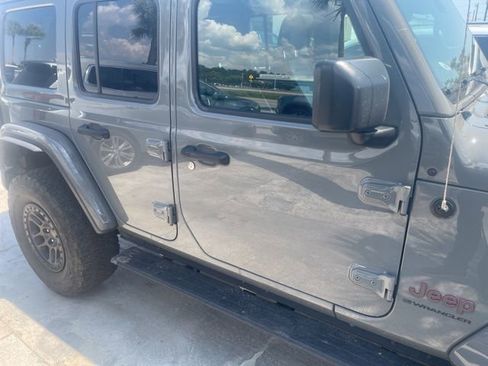 Used 2023 Jeep Wrangler Unlimited Rubicon w/ Xtreme 35 Tire Package AWD/4WD image 4