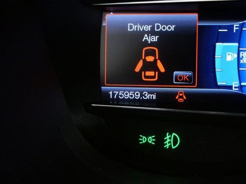 Used 2016 Ford Explorer Sport AWD/4WD image 25