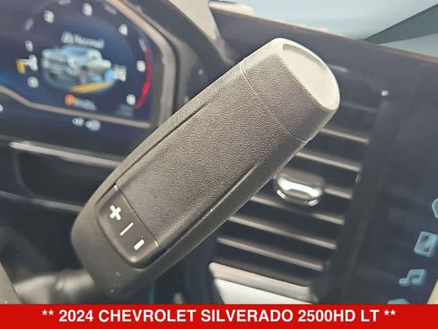 Used 2024 Chevrolet Silverado 2500 LT AWD/4WD image 32