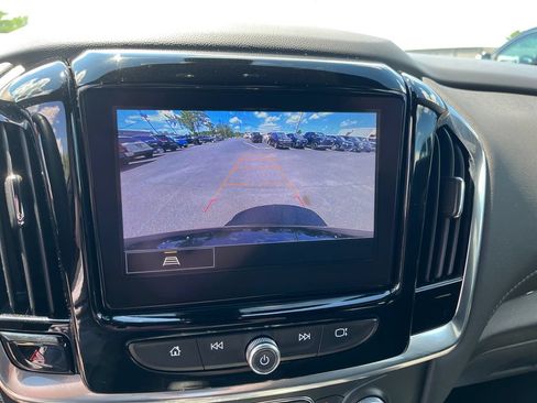 Used 2023 Chevrolet Traverse LT AWD/4WD image 20