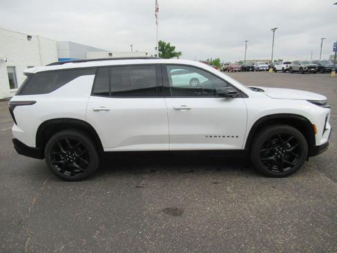 Certified 2024 Chevrolet Traverse RS w/ LPO, Floor Liner Package AWD/4WD image 4