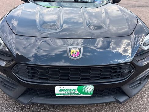 Used 2019 FIAT 124 Spider Abarth w/ Convenience Group RWD image 11