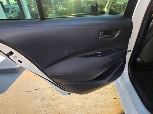 Used 2022 Toyota Corolla LE w/ LE Convenience Package image 19