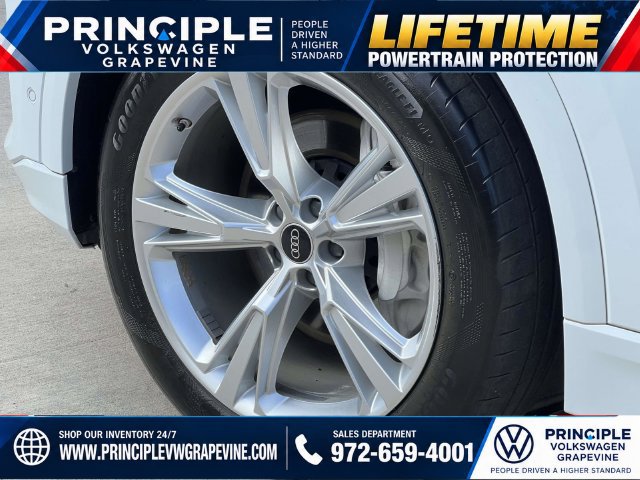 Used 2023 Audi Q8 Premium w/ Convenience Package AWD/4WD image 6