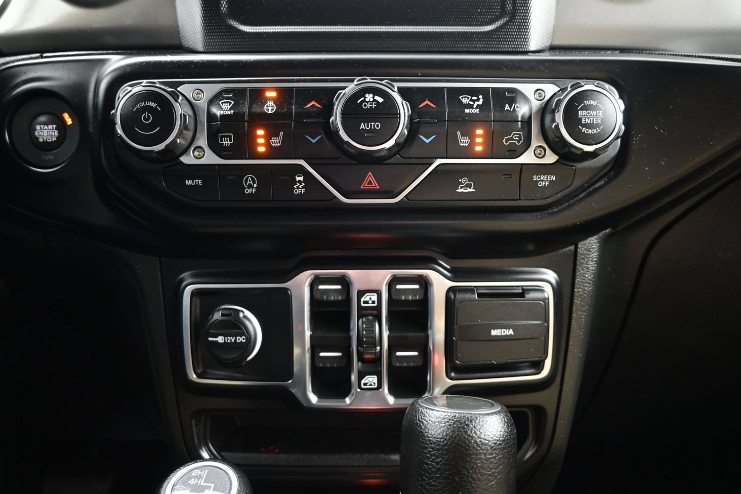 Used 2022 Jeep Wrangler Unlimited Sport AWD/4WD image 21