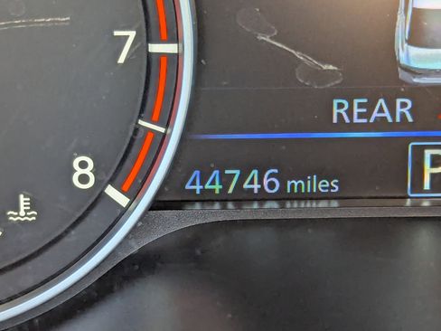 Used 2023 Nissan Altima 2.5 SR image 18