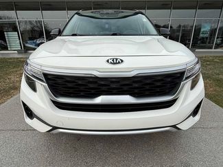 Used 2021 Kia Seltos S FWD video 3