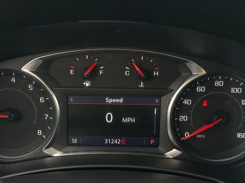 Used 2022 Chevrolet Equinox Premier image 20