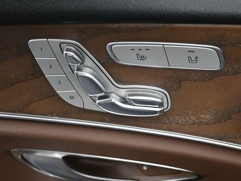 Certified 2018 Mercedes-Benz E 400 4MATIC Sedan image 21