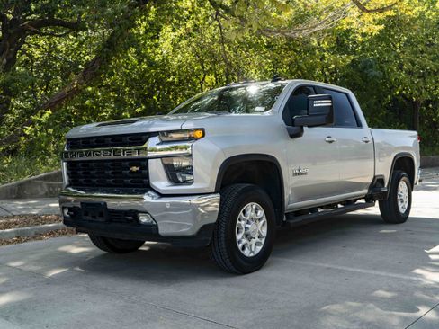 Used 2020 Chevrolet Silverado 2500 LT w/ Texas Edition RWD image 5