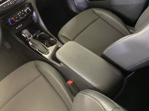 Used 2023 Buick Encore GX Preferred w/ Cold Weather Comfort Package FWD image 31