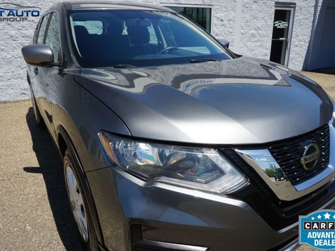 Used 2018 Nissan Rogue S AWD/4WD image 7