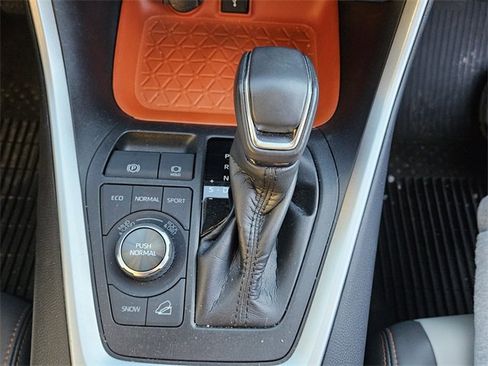 Used 2021 Toyota RAV4 Adventure image 9