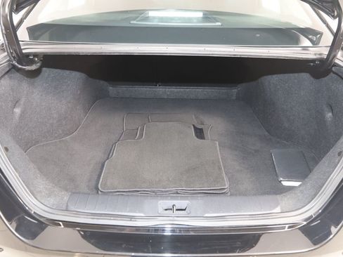 Used 2025 Nissan Sentra SR FWD image 43