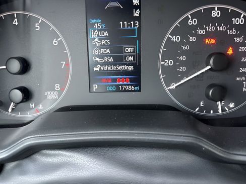 Used 2025 Toyota Corolla LE image 20