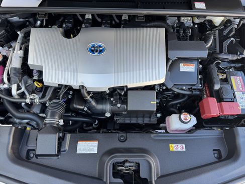 Used 2021 Toyota Prius Prime XLE image 22