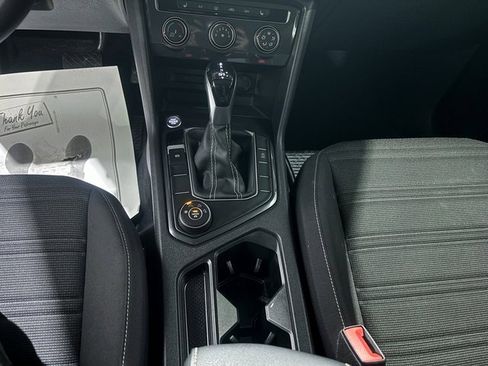 Used 2022 Volkswagen Tiguan S image 19