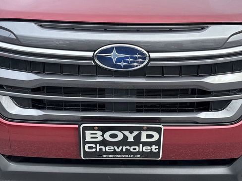 Used 2025 Subaru Forester Premium image 34