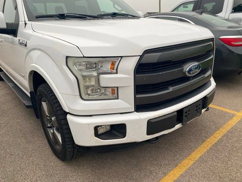 Used 2016 Ford F150 Lariat w/ Equipment Group 502A Luxury AWD/4WD image 4