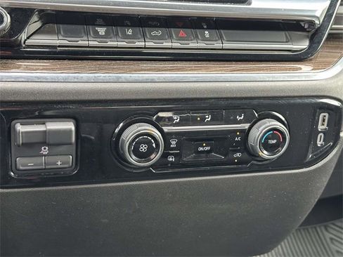 Used 2024 Chevrolet Silverado 3500 LT image 21