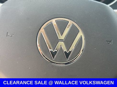 Certified 2021 Volkswagen Atlas SE w/ Panoramic Sunroof Package FWD image 24