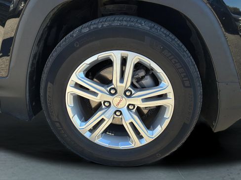 Used 2022 GMC Terrain SLE w/ Driver Convenience Package FWD image 30