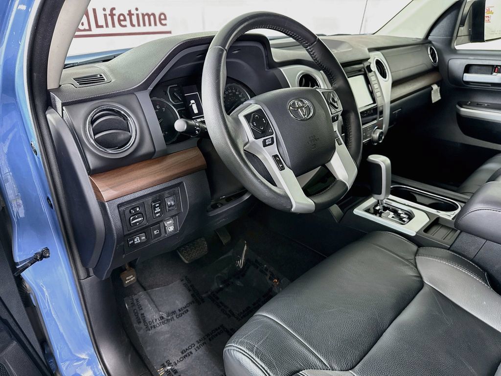 Used 2019 Toyota Tundra Limited w/ Limited Premium Package AWD/4WD image 18
