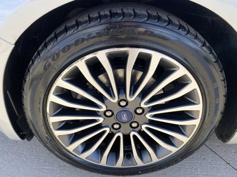 Used 2017 Ford Fusion Titanium image 27