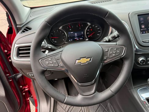 Certified 2024 Chevrolet Equinox LT w/ LPO, Floor Liner Package FWD image 13