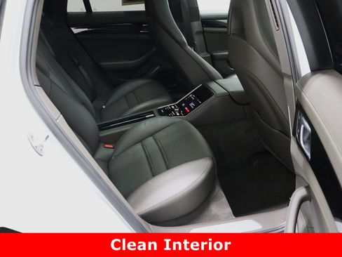 Used 2021 Porsche Panamera 4 image 38