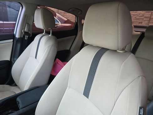 Used 2017 Honda Civic EX image 7